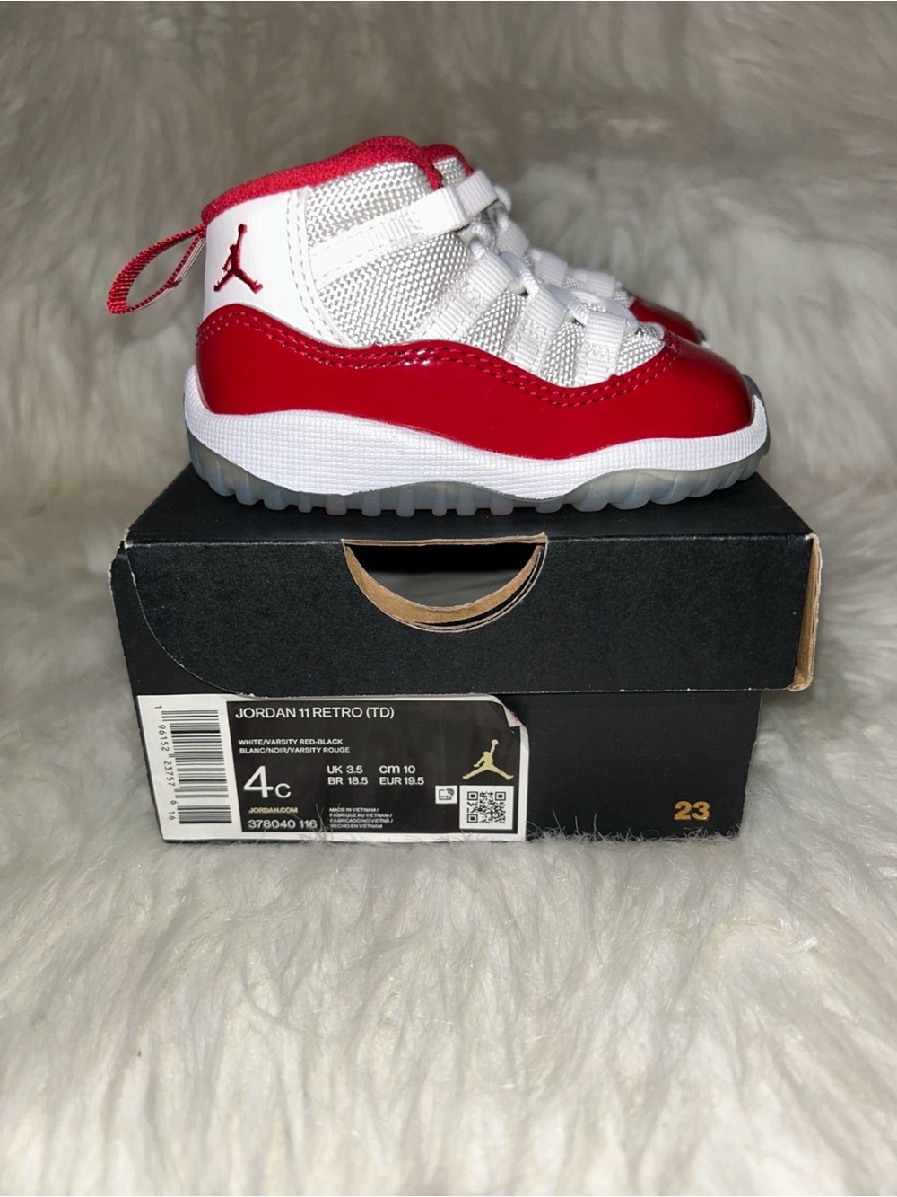 Air Jordan 11 “Cherry” Size 4c